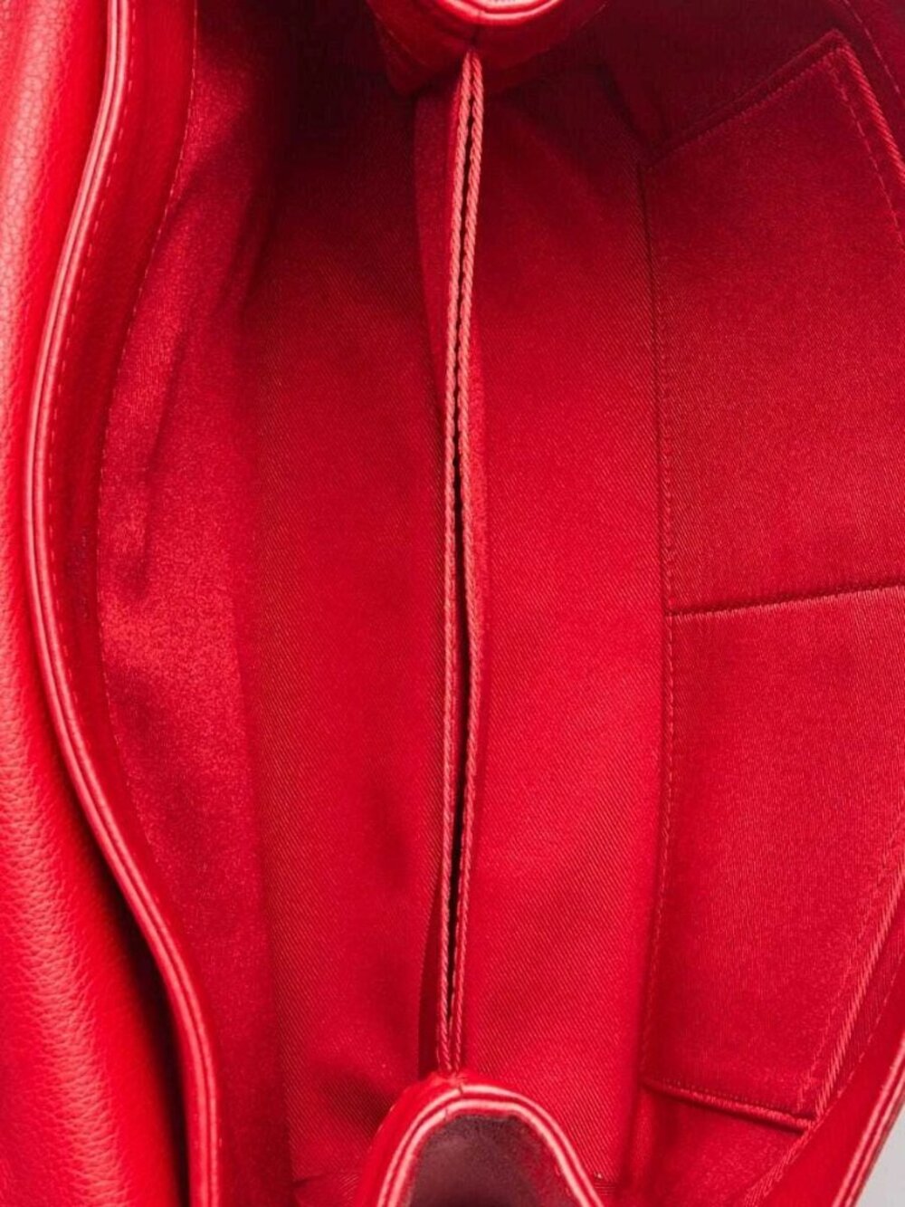 Louis Vuitton Rubis Calfskin Leather Lockme II - Picture 10 of 12